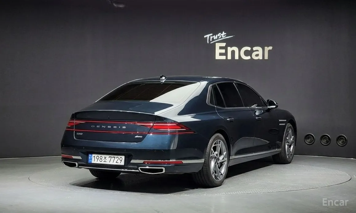 Genesis G90, 2022 — фото 2 из 12