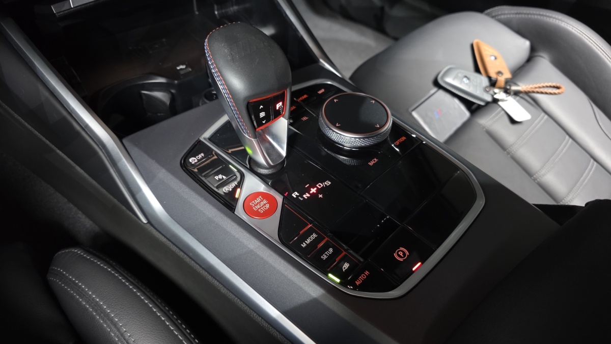 BMW M2, 2025 — фото 8 из 12