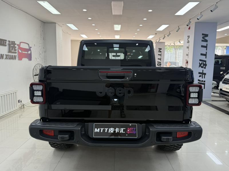 Jeep Gladiator, 2023 — фото 5 из 12