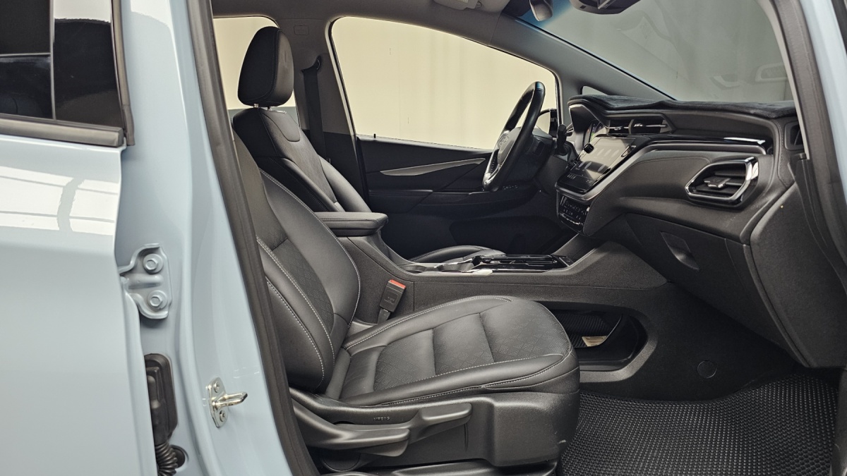 Chevrolet Bolt EV, 2022 — фото 10 из 12