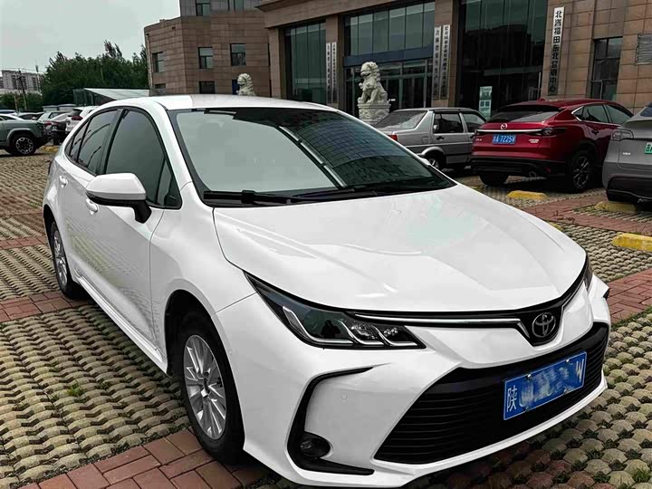 Toyota Corolla, 2023 — фото 3 из 9