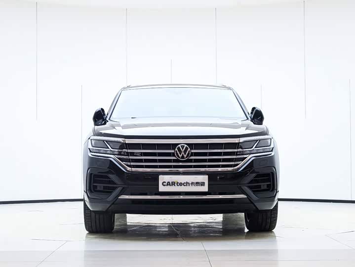 Volkswagen Touareg, 2024 — фото 2 из 9