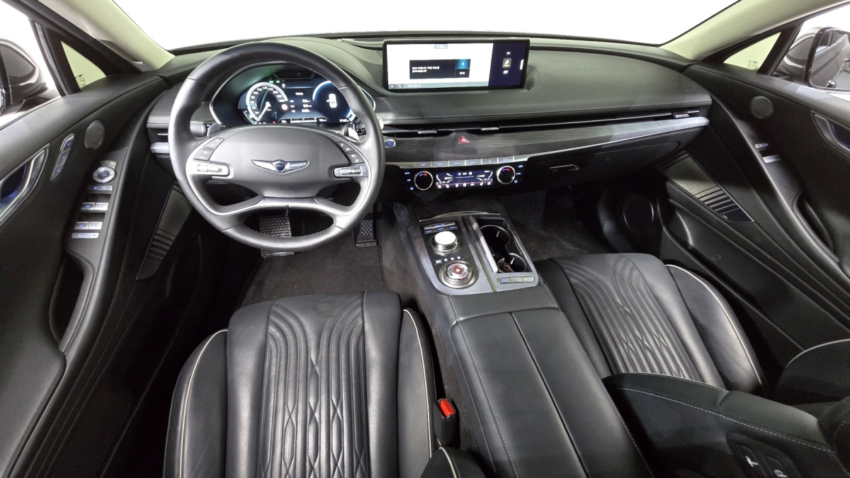 Genesis G80, 2023 — купить в Твери под ключ