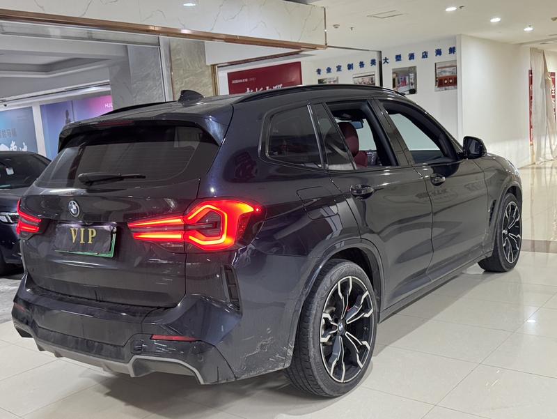 BMW iX3, 2022 — фото 6 из 10