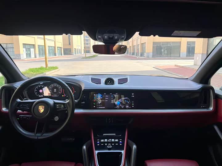 Porsche Cayenne, 2024 — фото 9 из 9