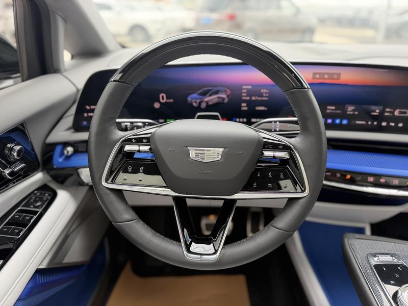 Cadillac Optiq, 2024 — фото 10 из 12