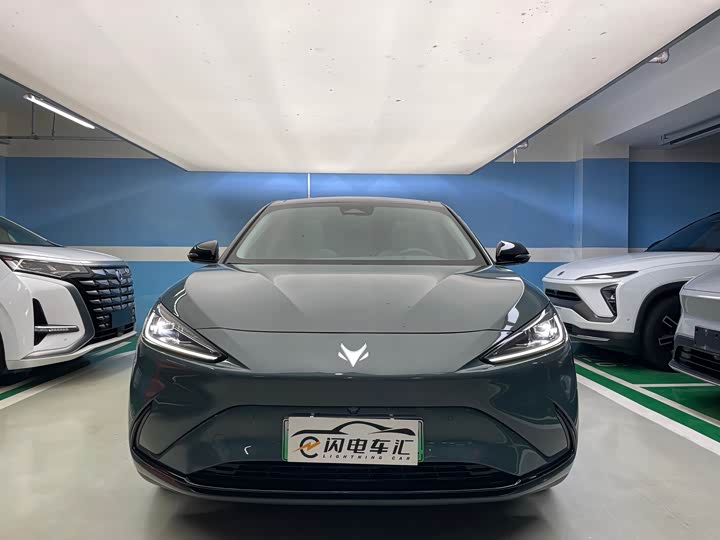 BAIC Arcfox Alpha S, 2024 — фото 2 из 9
