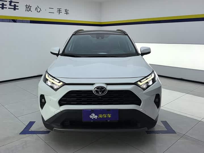 Toyota RAV4, 2023 — фото 2 из 9