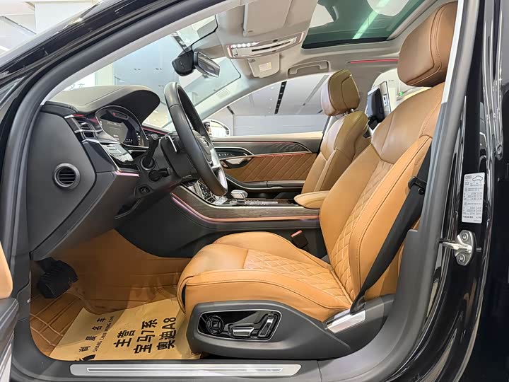 Audi A8, 2022 — фото 6 из 9