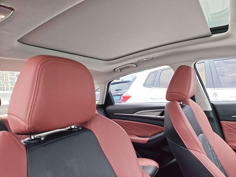 Changan Eado Plus, 2022 — фото 6 из 12