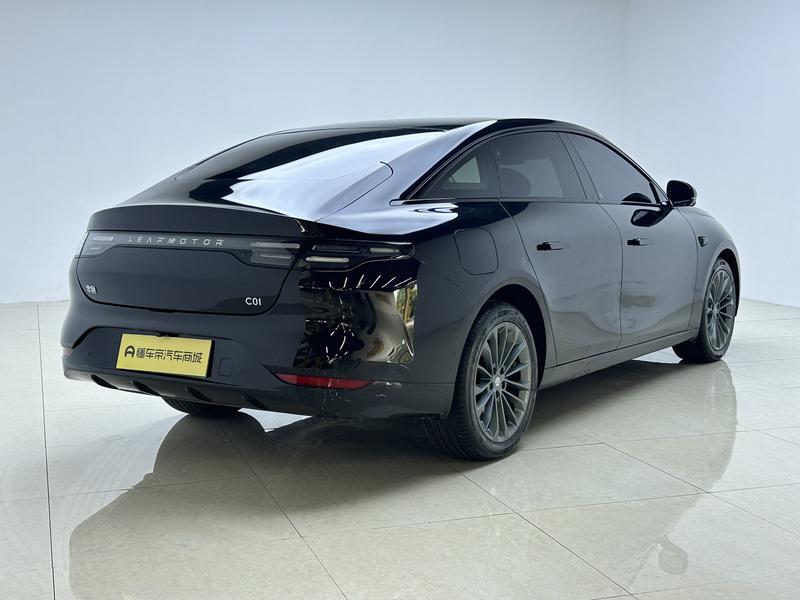 Leapmotor C01, 2024 — фото 7 из 12