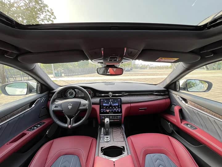 Maserati Quattroporte, 2022 — фото 3 из 9