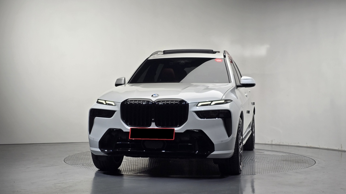 BMW X7, 2025 — фото 3 из 12