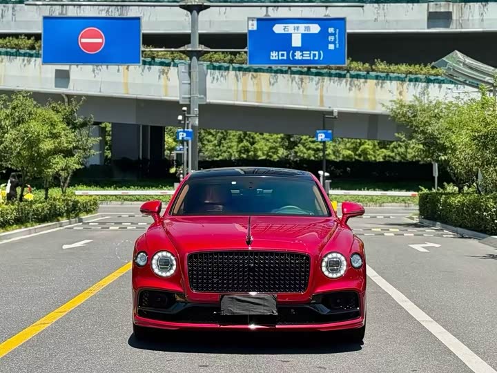 Bentley Flying Spur, 2022 — купить в Туле под ключ