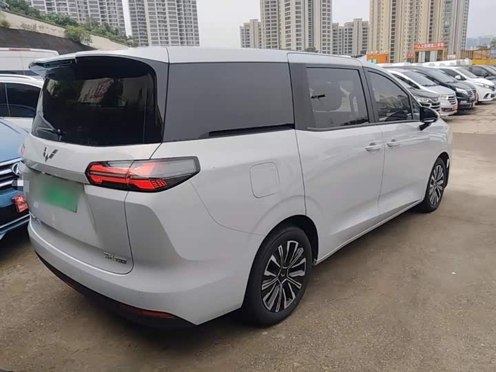 Wuling Starlight 730 Hybrid/EV, 2025 — фото 7 из 9