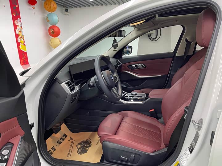 BMW i3, 2023 — фото 8 из 9