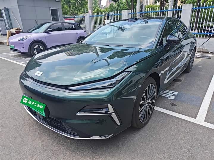 Geely Galaxy Starshine 8 EM-i, 2025 — фото 2 из 9