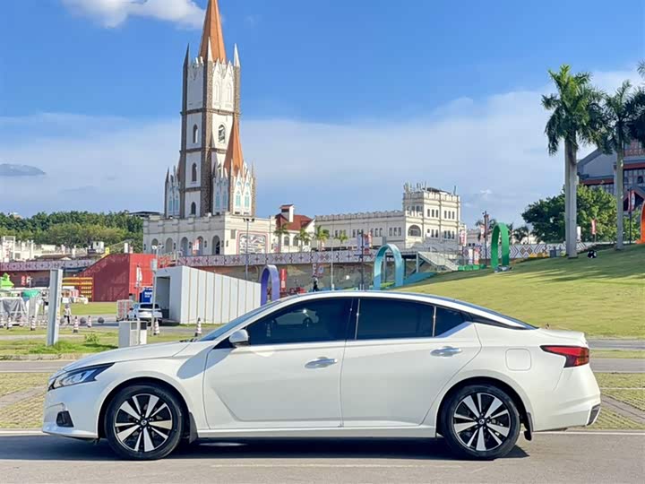 Nissan Teana, 2022 — фото 5 из 9