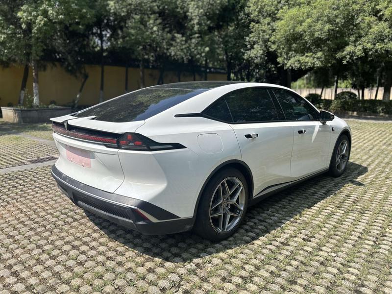 Changan Deepal SL03, 2024 — фото 4 из 8