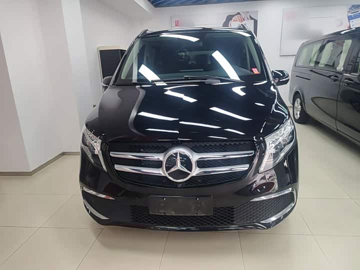 Mercedes-Benz V-Class, 2022 — фото 3 из 9