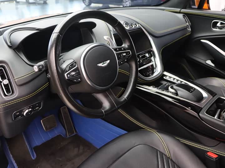 Aston Martin DBX, 2022 — фото 4 из 9