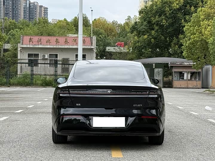 Dongfeng Yipai eπ 007, 2026 — фото 5 из 9