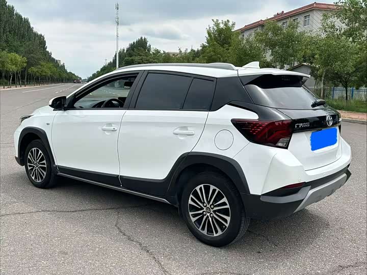 Toyota Yaris L Hatchback, 2022 — фото 4 из 9