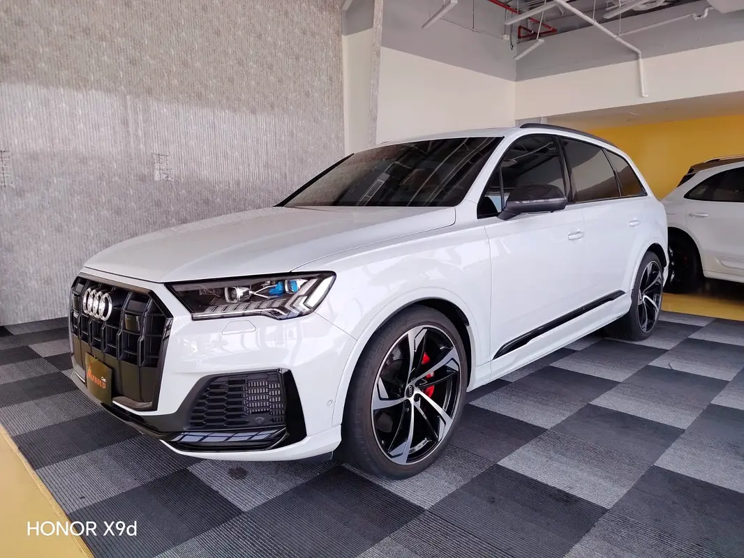 Audi SQ7, 2023