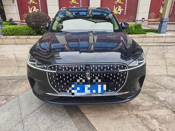 Lincoln Corsair, 2023 — фото 2 из 7