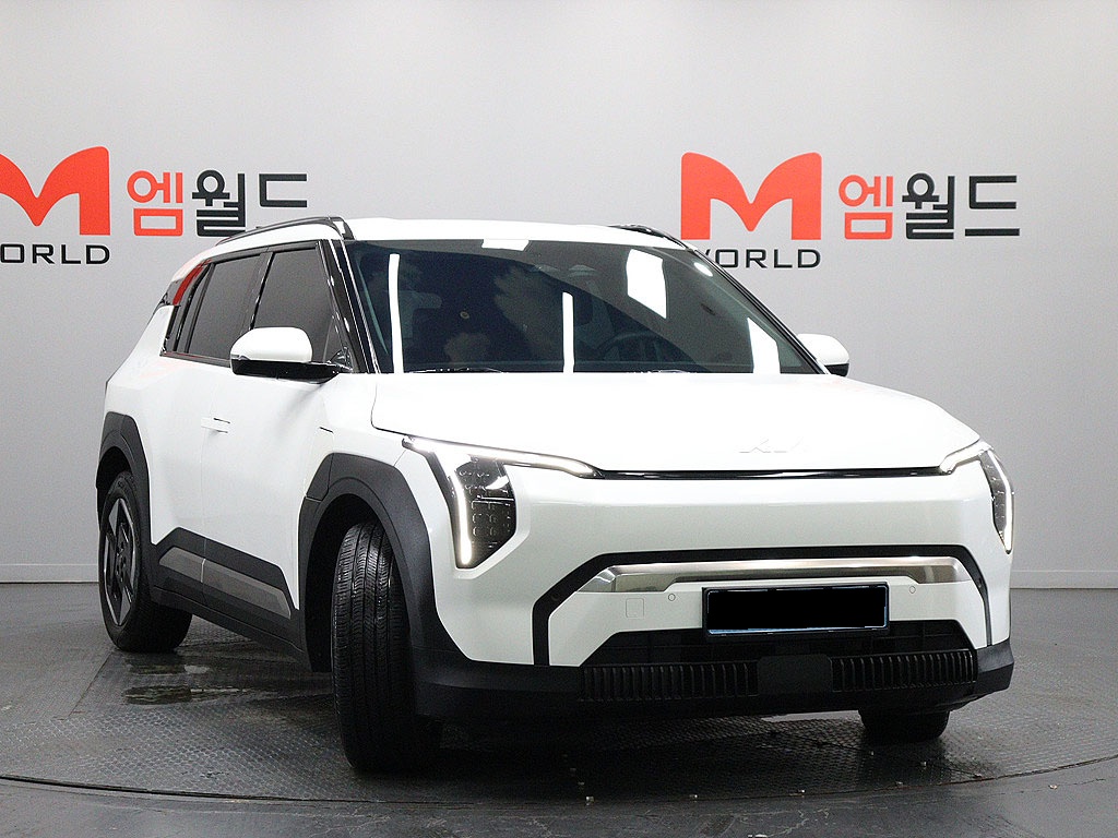 Kia EV3, 2024 — фото 2 из 12