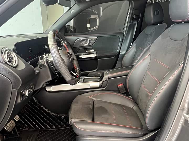 Mercedes-Benz GLB-Class AMG, 2024 — фото 9 из 9