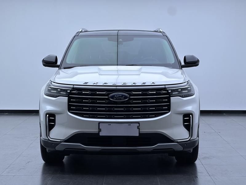 Ford Explorer, 2023 — фото 2 из 12