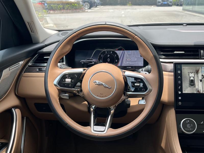 Jaguar XF L, 2024 — фото 8 из 12