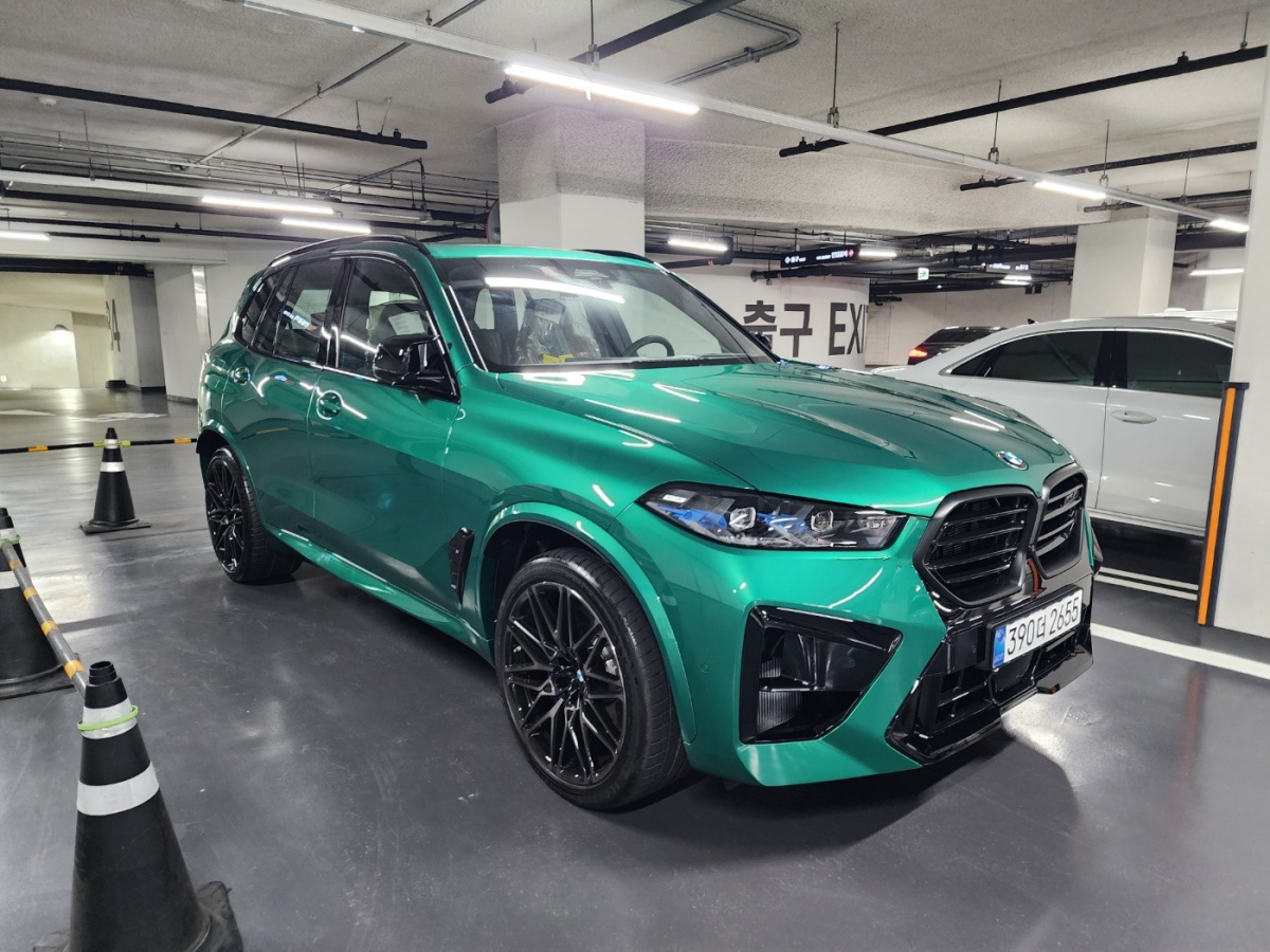 BMW X5 M, 2025 — фото 3 из 12