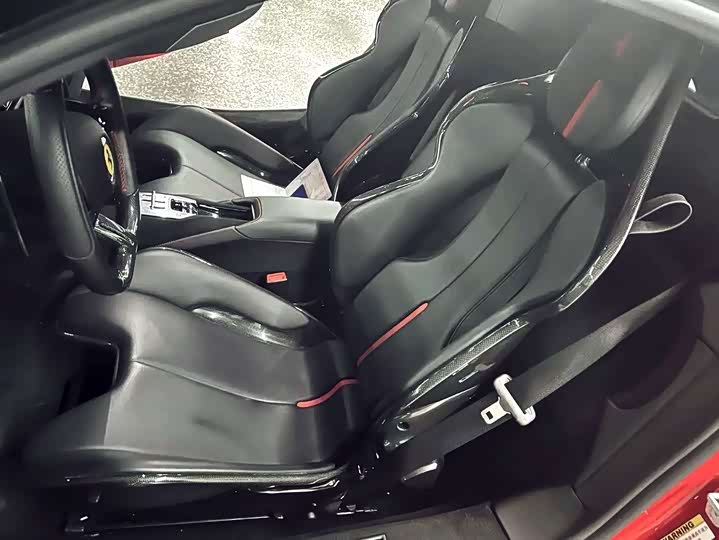 Ferrari SF90, 2022 — фото 5 из 7