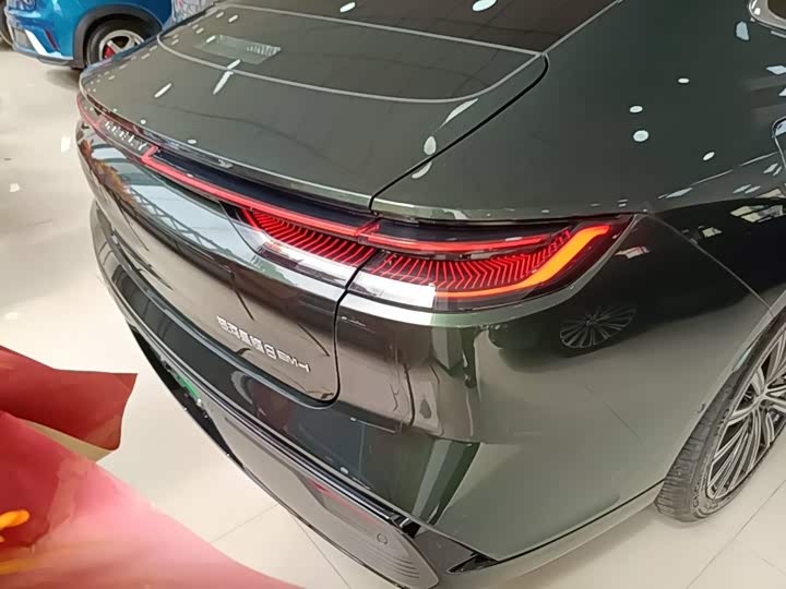 Geely Galaxy Starshine 8 EM-i, 2025 — фото 8 из 9