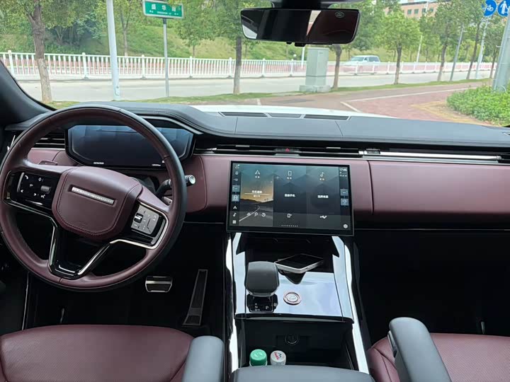 Land Rover Range Rover Sport, 2024 — фото 6 из 9