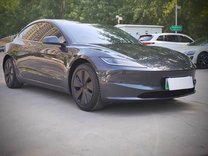 Tesla Model 3, 2025 — фото 3 из 9
