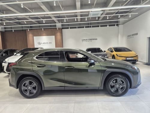 Lexus UX, 2025 — фото 2 из 12