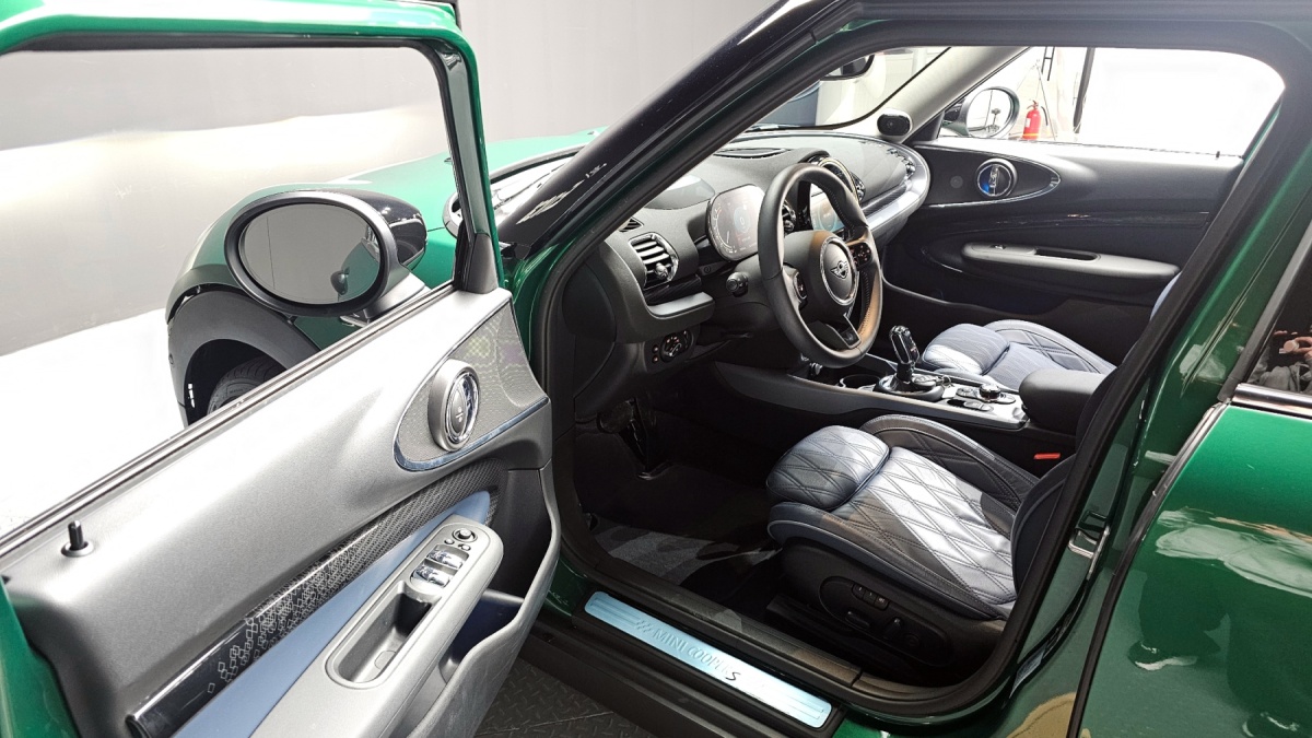 Mini Clubman, 2022 — фото 10 из 12