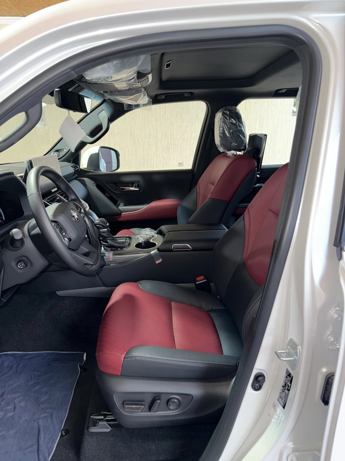 Toyota Land Cruiser, 2026 — фото 2 из 12