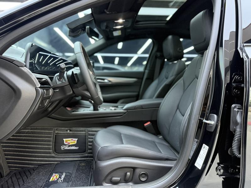 Cadillac CT5, 2024 — фото 8 из 12