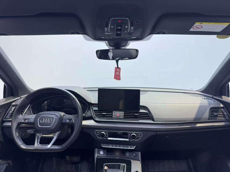 Audi Q5L Sportback, 2023 — фото 6 из 10