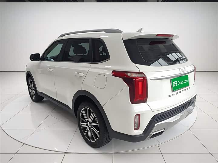 Kia Sportage GT-line, 2022 — фото 5 из 9