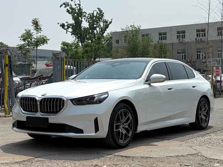 BMW 5 Series, 2024 — купить в Санкт-Петербурге под ключ