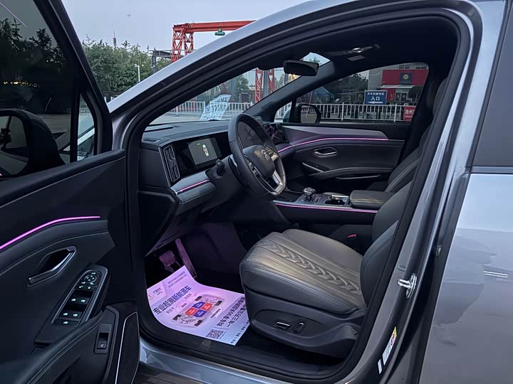 BYD Song L DM-i Hybrid, 2024 — фото 6 из 7