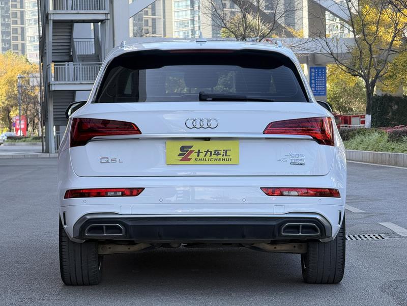 Audi Q5L, 2022 — фото 5 из 12