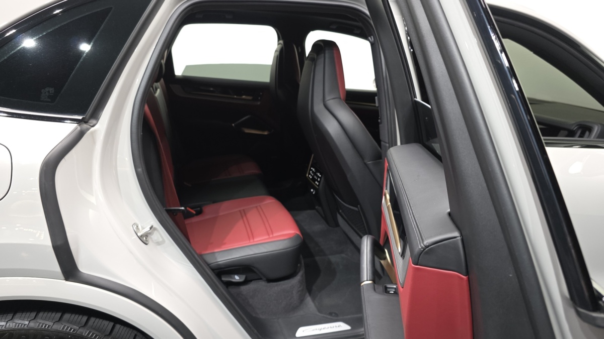 Porsche Cayenne, 2025 — фото 11 из 12