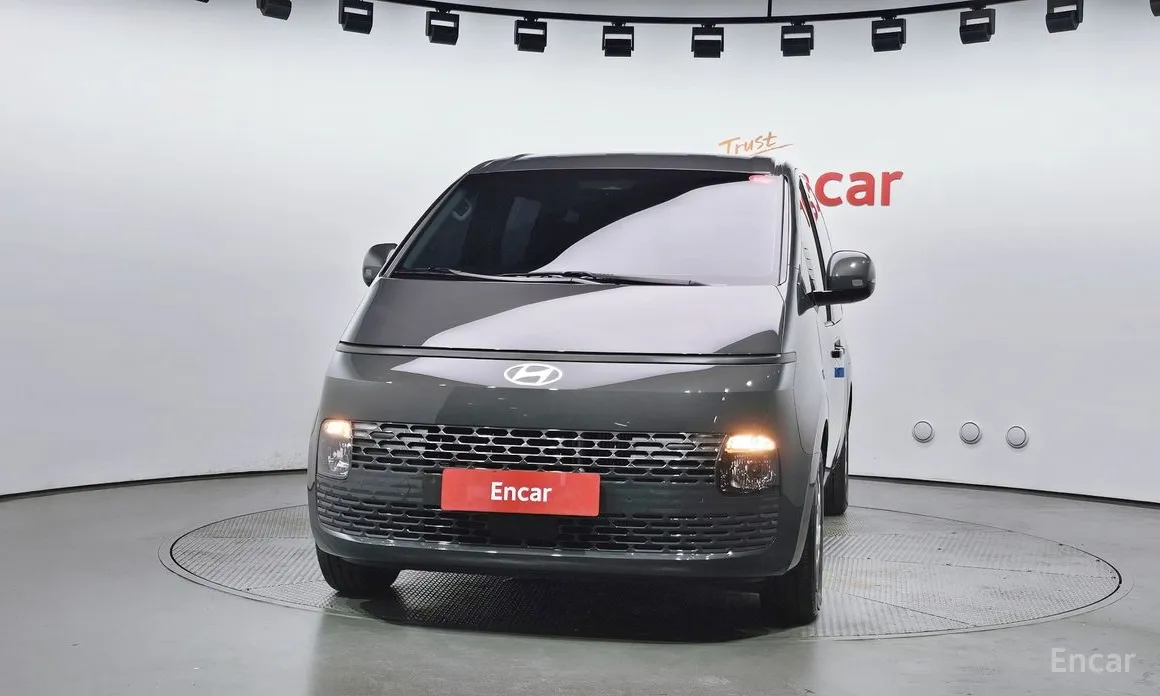 Hyundai Staria, 2025 — фото 3 из 12