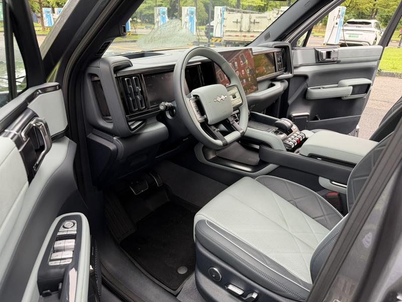 BYD FangChengBao Leopard 5, 2024 — фото 12 из 12